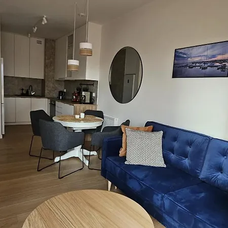 Przystan Apartment *